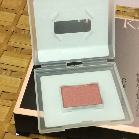 Mary Kay Other - Mary Kay Precious Pink Mineral Eye Color